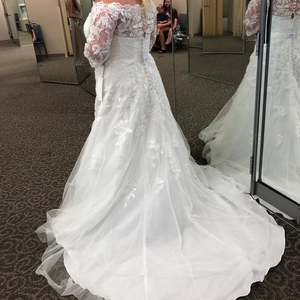 Wedding dress